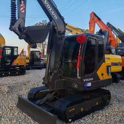 5790kg Excavadora Volvo usada VOLVO EC60 Máquina de movimiento de tierra 0.3 metros cúbicos Cubo