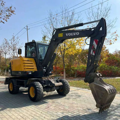 VOLCO EC60 Excavadora de segunda mano multifunción
