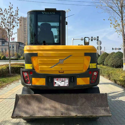 VOLCO EC60 Excavadora de segunda mano multifunción